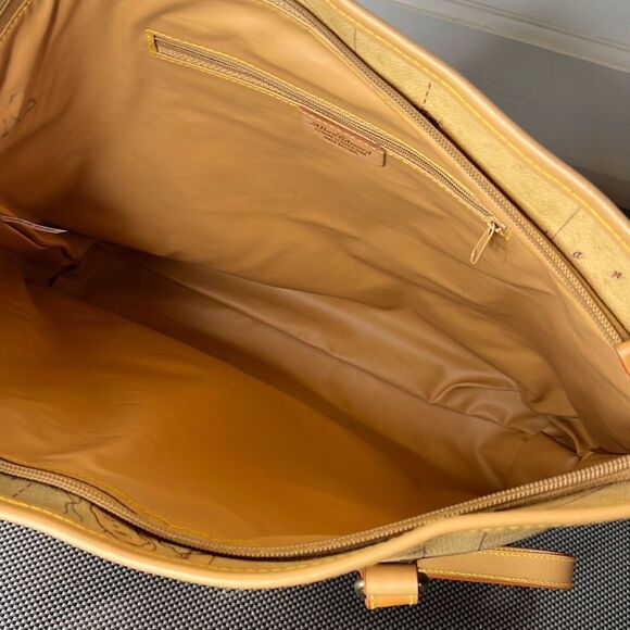 Allen Edward AE Vinyl World World Map Travel Bag - Picture 6 of 9